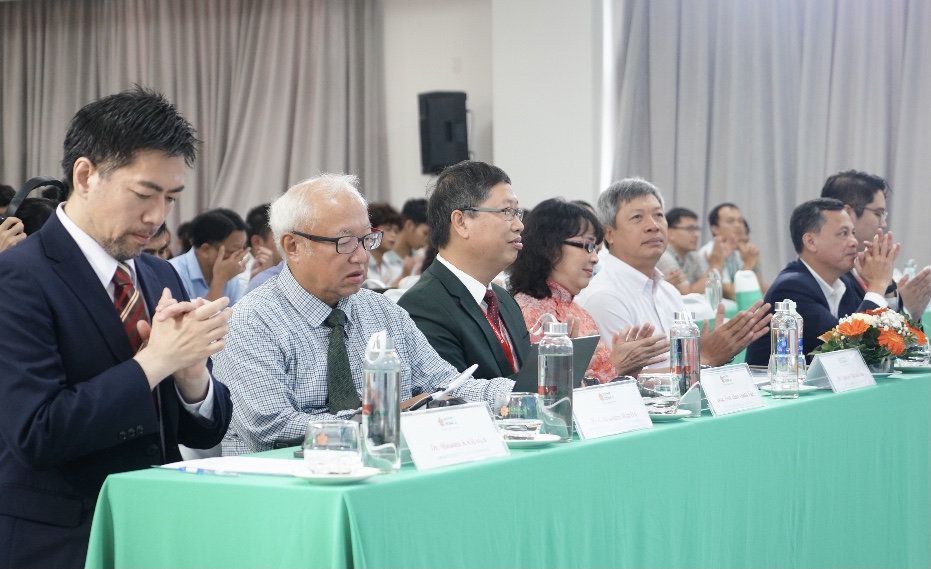 Chuyển đổi số tại Đà Nẵng: Động lực mới cho phát triển bền vững 2 Các đại biểu trong nước và quốc tế tham gia Hội thảo.