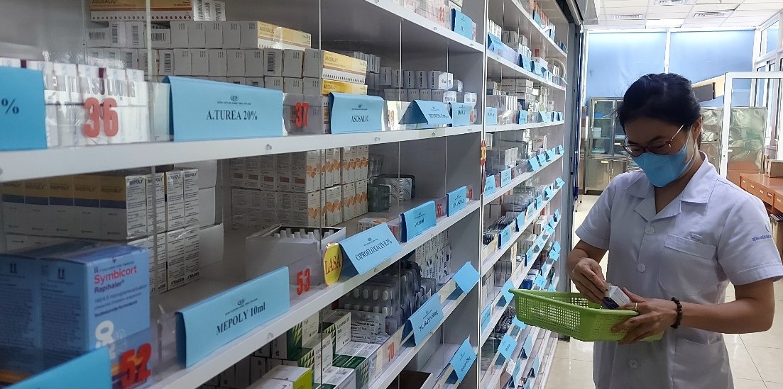 Các cơ sở khám chữa bệnh đảm bảo cơ bản nguồn cung thuốc cho nhu cầu điều trị. Ảnh: Phương Thảo.