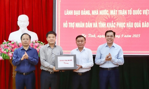 Trung ương sẻ chia, hỗ trợ Hà Tĩnh khắc phục hậu quả bão số 10