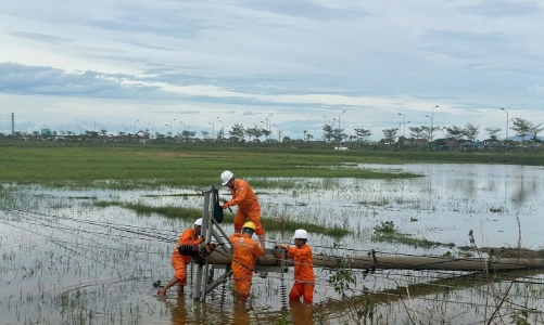 Khôi phục cấp điện cho hơn 2,67 triệu khách hàng