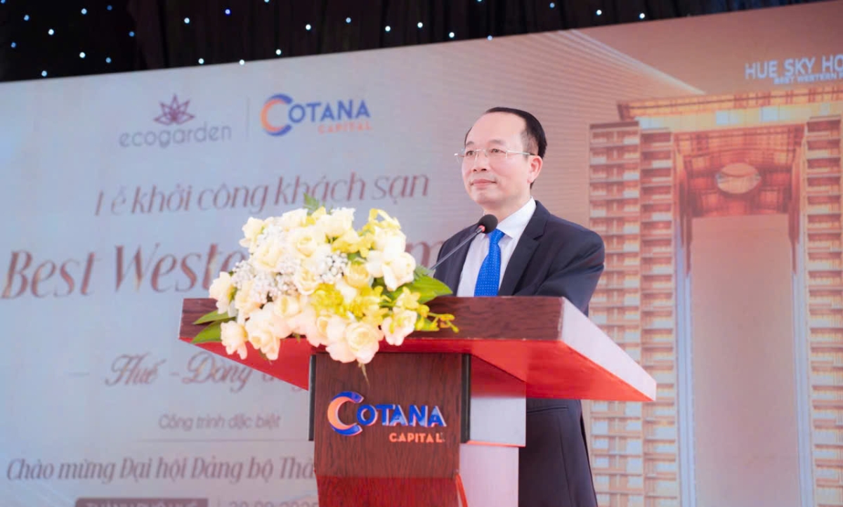 Phó Chủ tịch UBND thành phố Huế Phan Quý Phương phát biểu