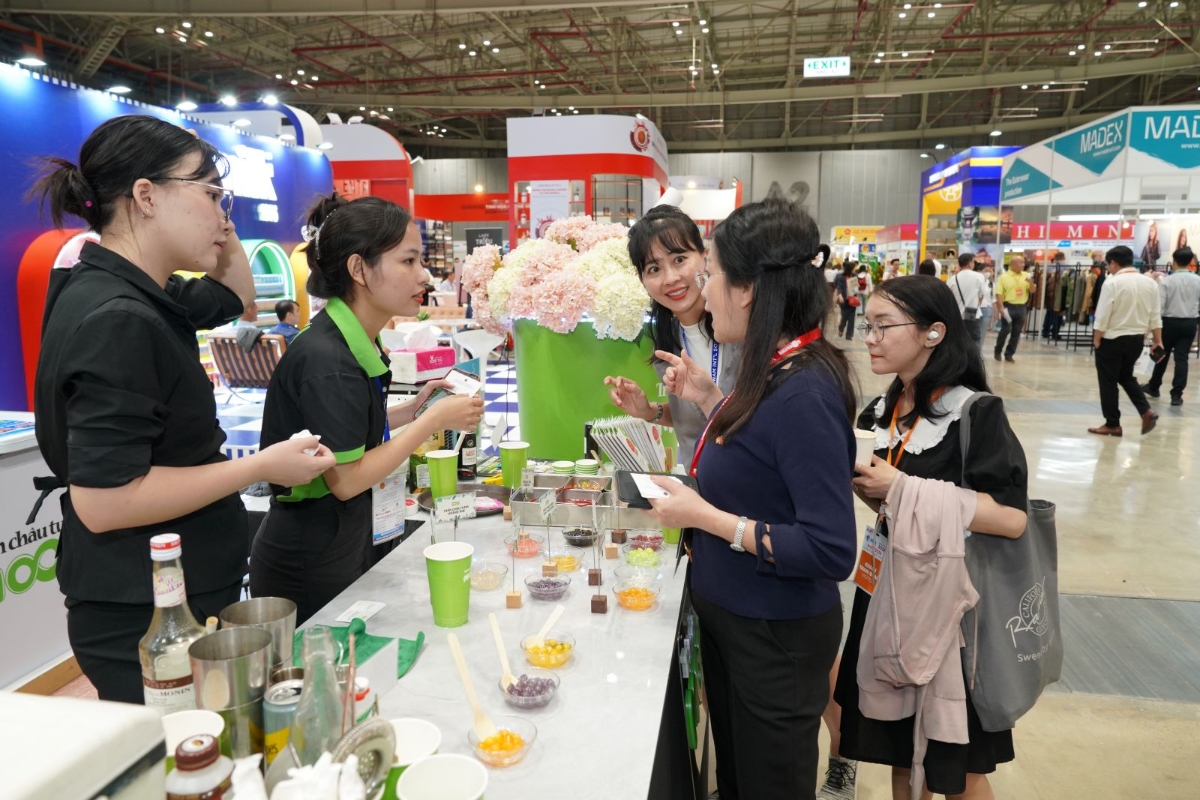 Tổ chức các hội chợ, triển lãm nhằm kích cầu tiêu dùng trong nước.