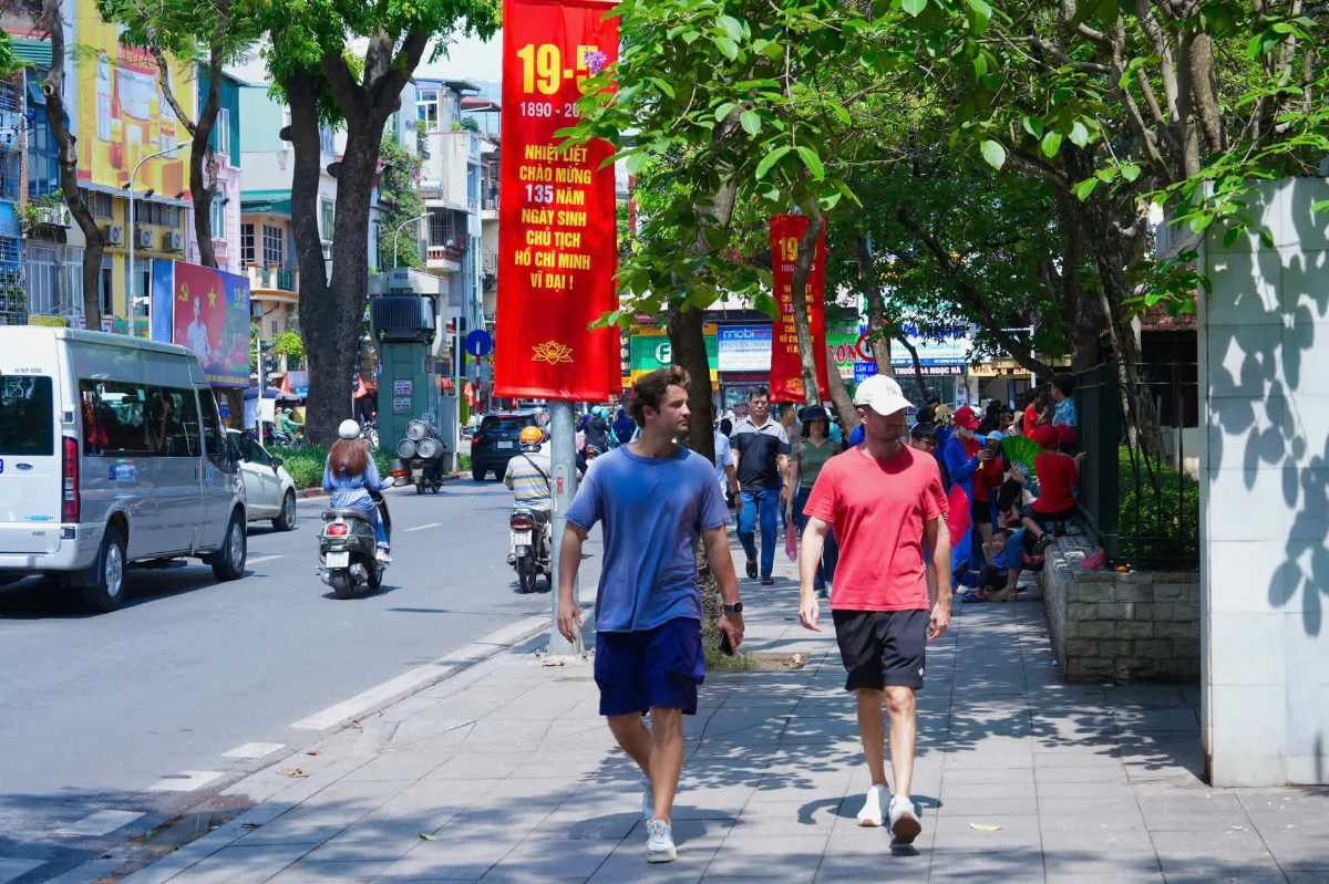 Khách du lịch đến Hà Nội tháng 9 tăng gấp đôi nhờ hiệu ứng A80.