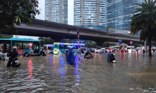 Mưa lớn gây ngập úng tại Bắc Bộ và Thanh Hóa