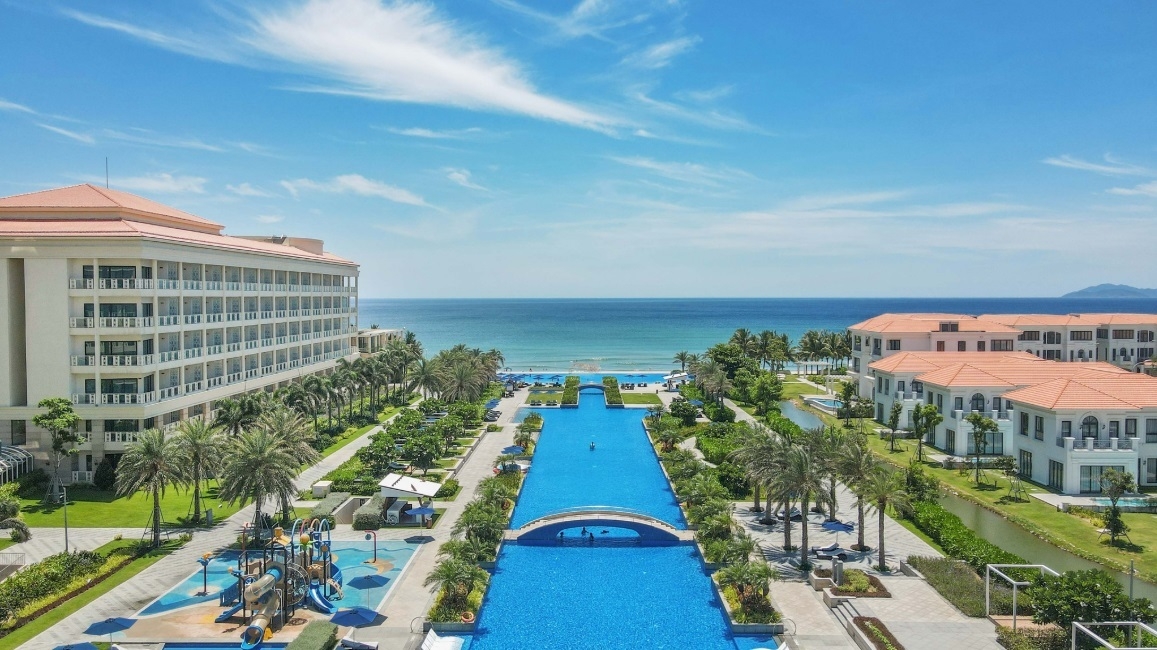 Sheraton Grand Danang Beach Resort & SPA là điểm dừng chân lý tưởng cho du khách đến Đà Nẵng.