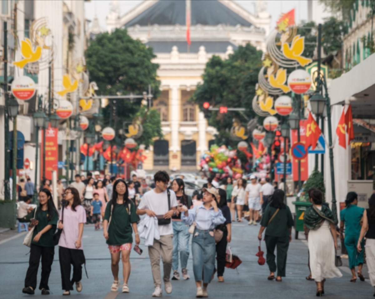 Du lịch Hà Nội đã đạt 86% mục tiêu cả năm. 