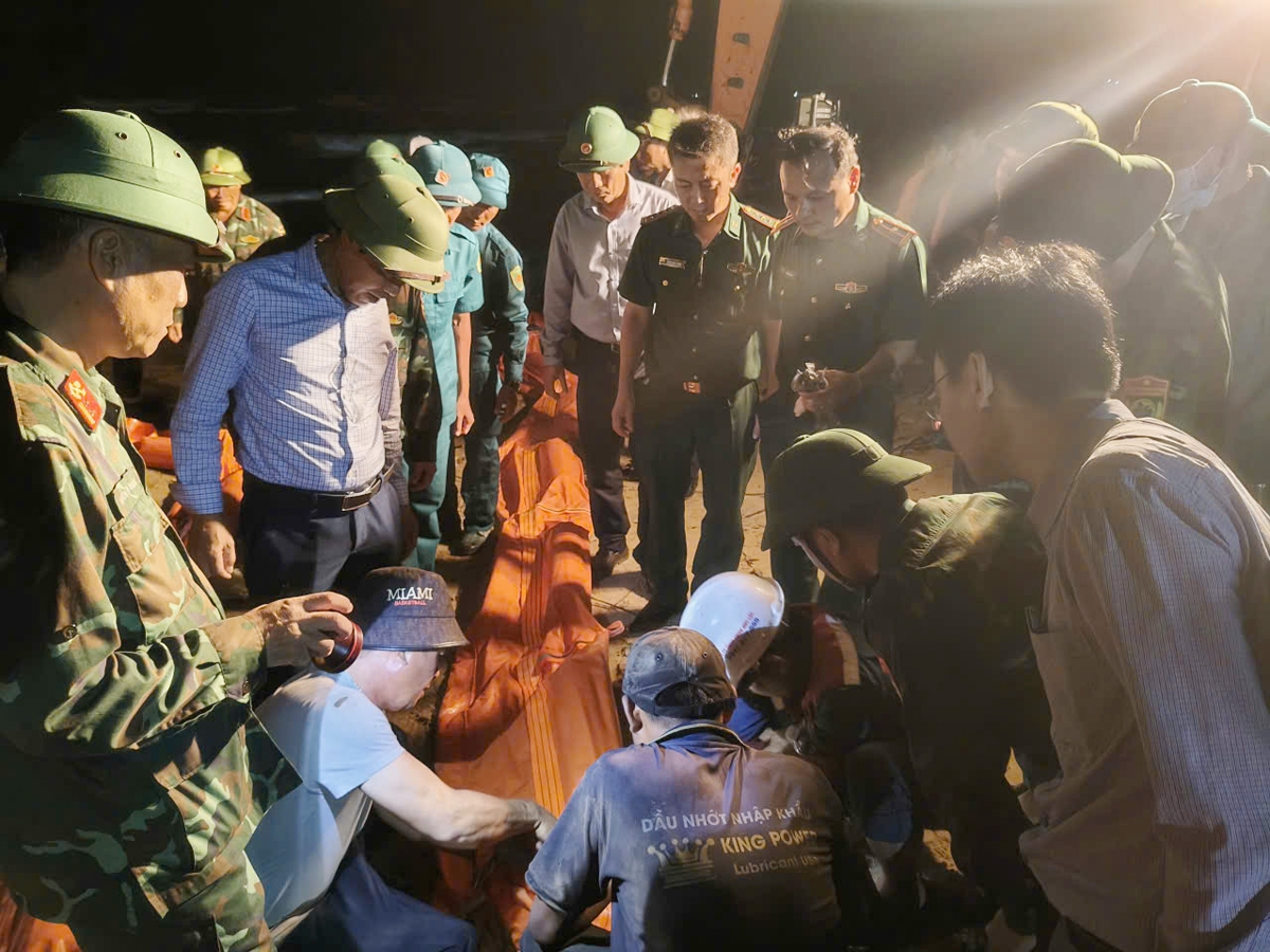 Các lực lượng nỗ lực cứu nạn, cứu hộ và tìm kiếm thuyền viên mất tích&nbsp;