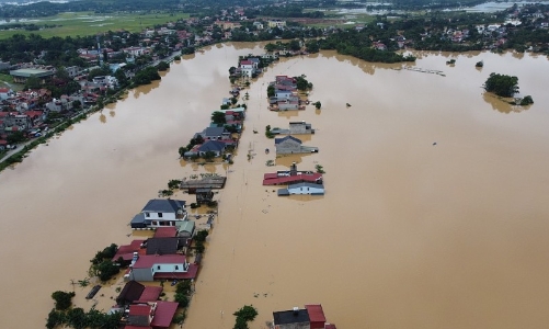 Hơn 15.000 ngôi nhà ở Thanh Hóa chìm trong biển nước, cần lắm sự chia sẻ của đồng bào