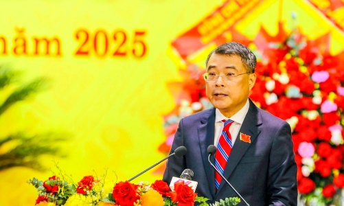 Phấn đấu xây dựng Ninh Bình thành trung tâm công nghiệp, du lịch, đô thị trực thuộc Trung ương