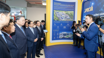 Vietnam SuperPort™ introduces AI-powered logistics solutions at VIIE 2025