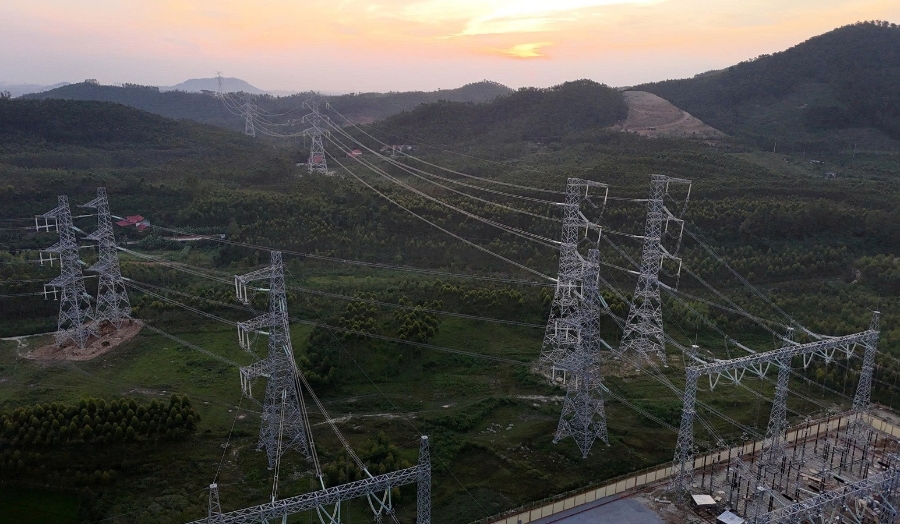 Đường dây 500kV Lào Cai – Vĩnh Yên là dự án trọng điểm quốc gia, có tổng chiều dài 229,5km.