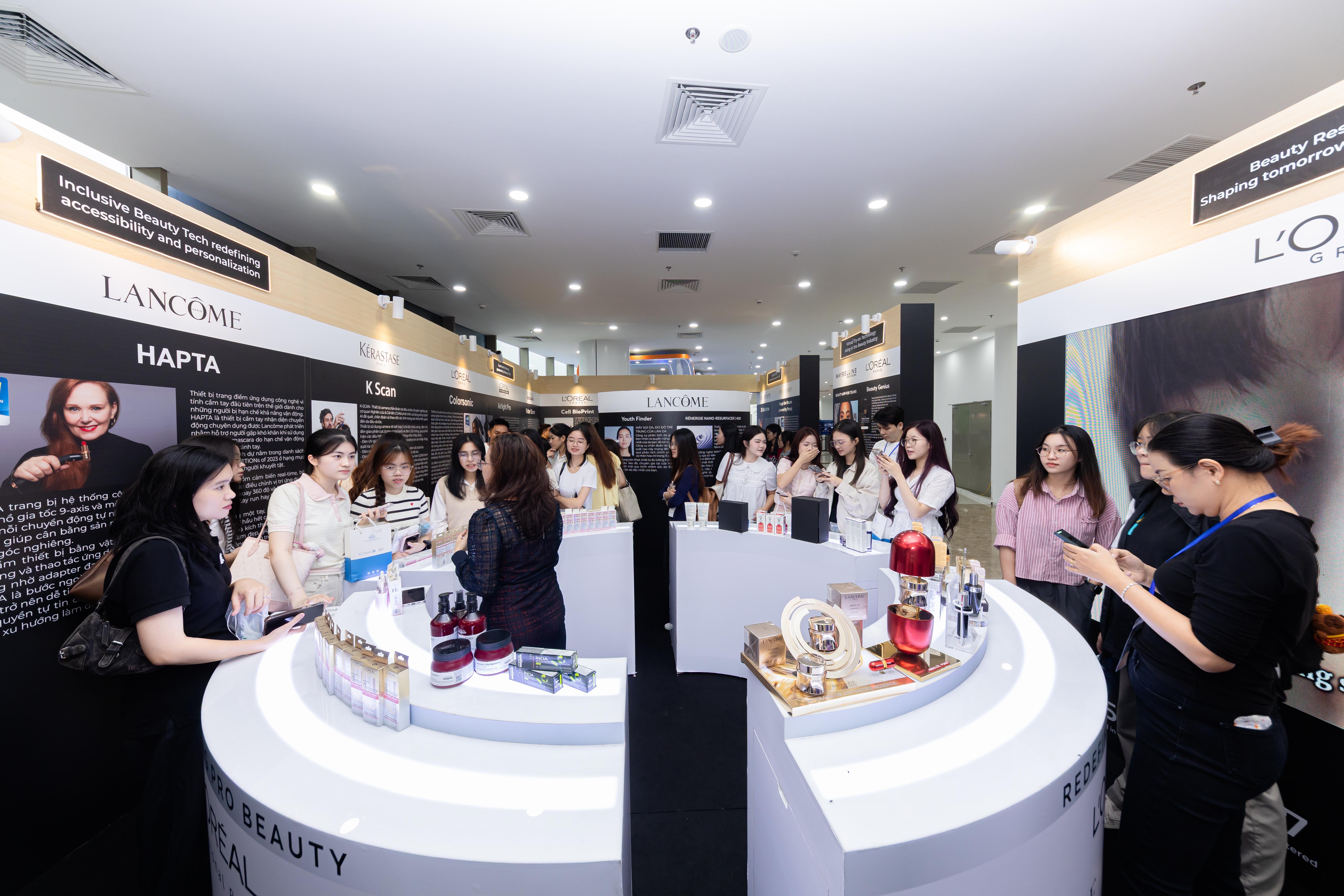 L’Oréal tham gia triển lãm với các thành tựu công nghệ trong ngành làm đẹp,