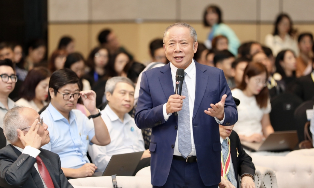 TS. Nguyễn Văn Thân, Chủ tịch Hiệp hội Doanh nghiệp nhỏ và vừa Việt Nam, phát biểu tại Diễn đàn Kinh tế mới Việt Nam (Vietnam New Economy Forum - VNEF) lần thứ ba. 