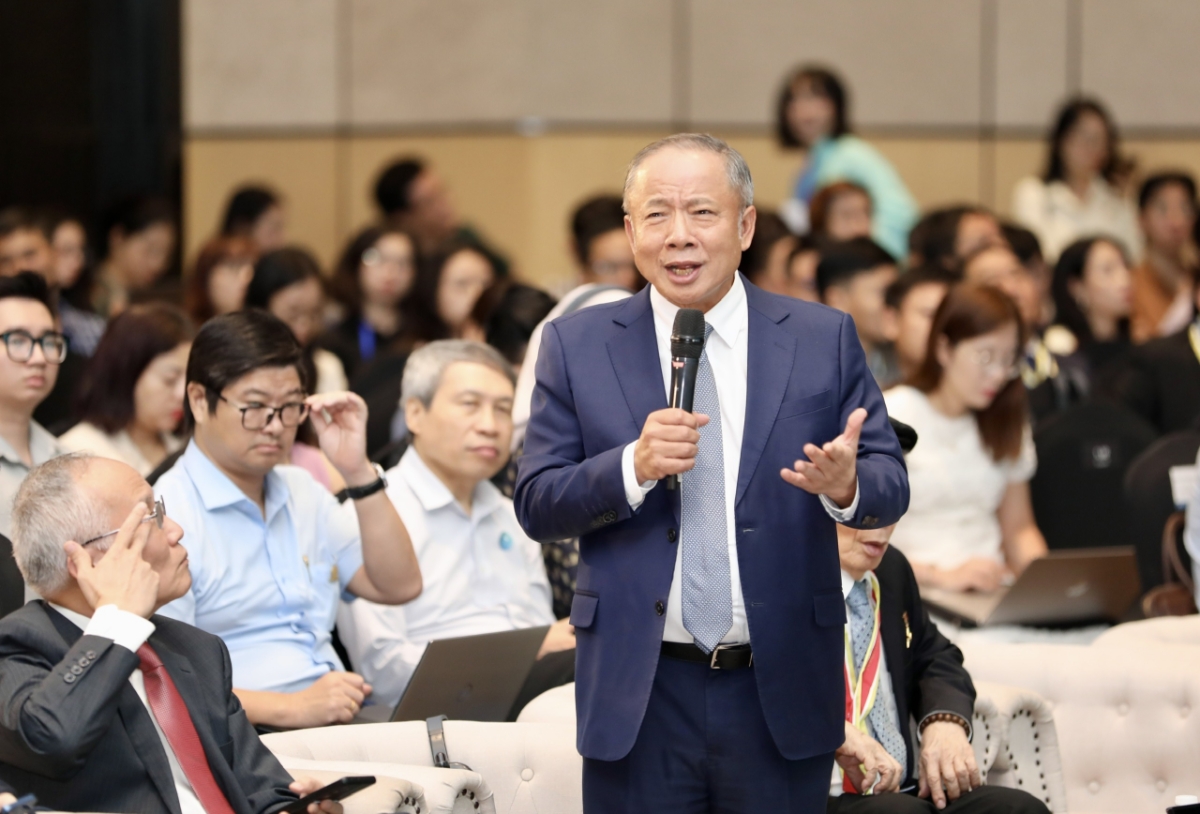 TS. Nguyễn Văn Thân, Chủ tịch Hiệp hội Doanh nghiệp nhỏ và vừa Việt Nam, phát biểu tại Diễn đàn Kinh tế mới Việt Nam (Vietnam New Economy Forum - VNEF) lần thứ ba. 