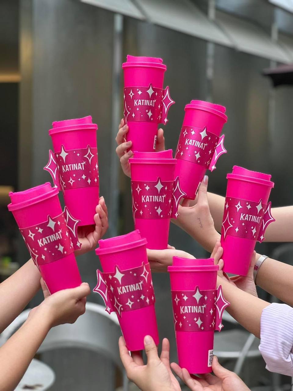 Một số chuỗi F&B khai thác mạnh dòng sản phẩm merchandise để tạo điểm chạm cảm xúc.