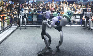Hai robot hình người Unitree chiến đấu trên võ đài quyền anh trong triển lãm công nghệ ở Hàng Châu, Chiết Giang, vào ngày 28 tháng 9 năm 2025