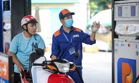 Giá xăng dầu đồng loạt tăng từ chiều 2/10/2025.