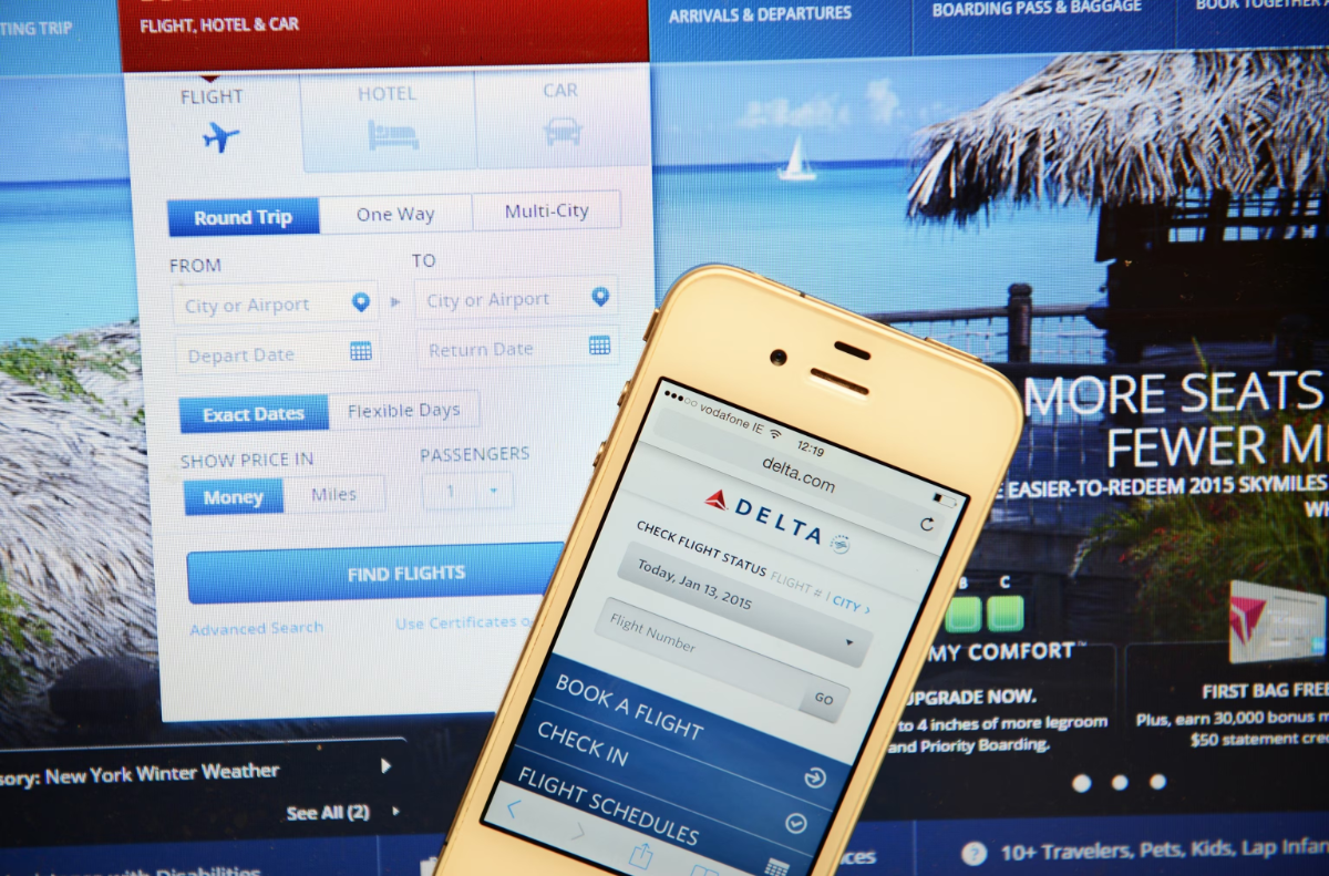 Chủ tịch Delta ông Glen Hauenstein từng phát biểu rằng hệ thống AI của hãng “có khả năng dự đoán mức giá hành khách sẵn sàng trả cho các sản phẩm cao cấp đi kèm giá vé cơ bản.”