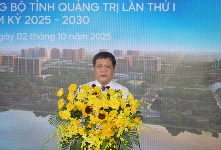 Chủ tịch UBND tỉnh Quảng Trị Trần Phong phát biểu tại buổi lễ