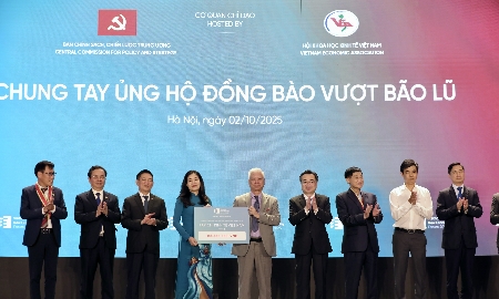 Cộng đồng doanh nghiệp chung tay ủng hộ đồng bào khắc phục hậu quả cơn bão số 10