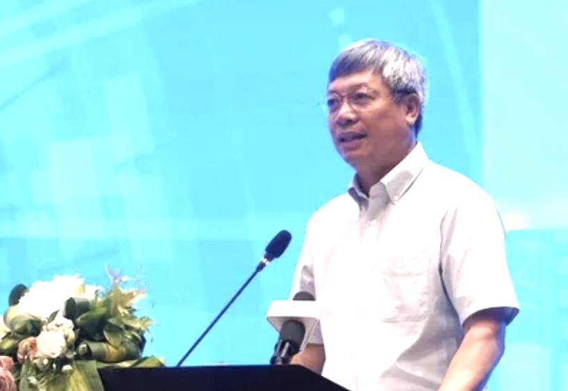 Phó Chủ tịch UBND TP. Đà Nẵng Hồ Quang Bửu phát biểu tại hội nghị.