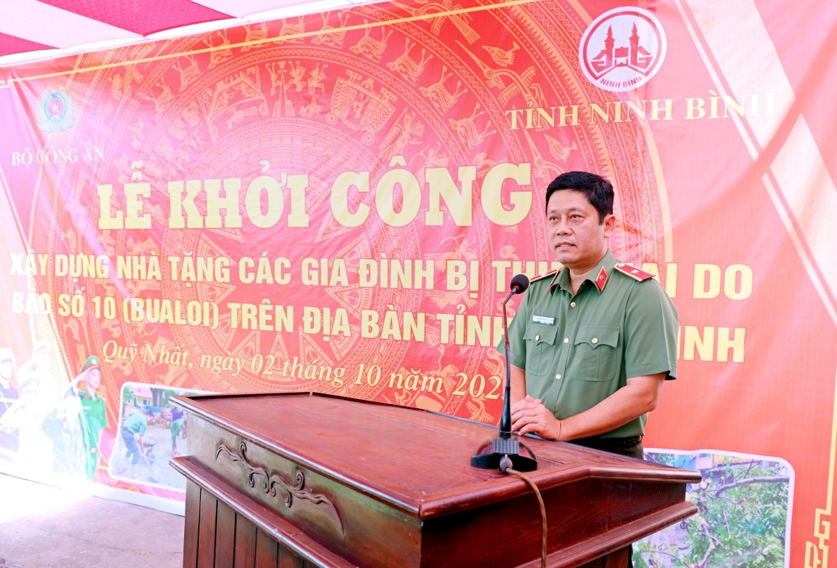 Đồng chí Thiếu tướng Nguyễn Hồng Nguyên, Phó Chánh Văn phòng Bộ Công an phát biểu tại Lễ khởi công