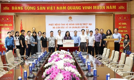 Khoảng 300 cơ sở y tế trên cả nước bị ảnh hưởng bởi bão số 10