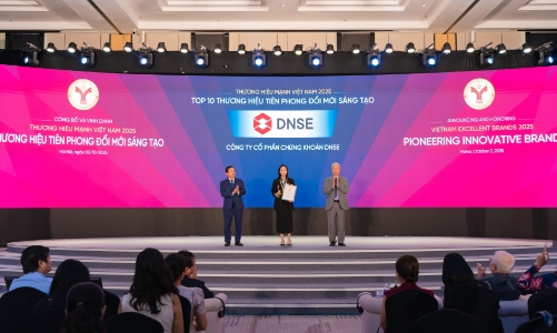 DNSE lần thứ ba liên tiếp đạt Thương hiệu mạnh tiên phong đổi mới sáng tạo 