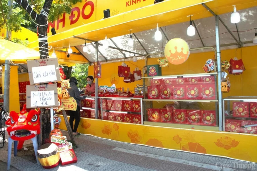 Dường như bánh trung thu truyền thống không còn giữ được vị thế như trước.
