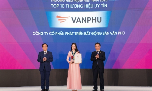 Văn Phú được vinh danh Top 10 Thương hiệu mạnh Việt Nam - Thương hiệu uy tín 2025
