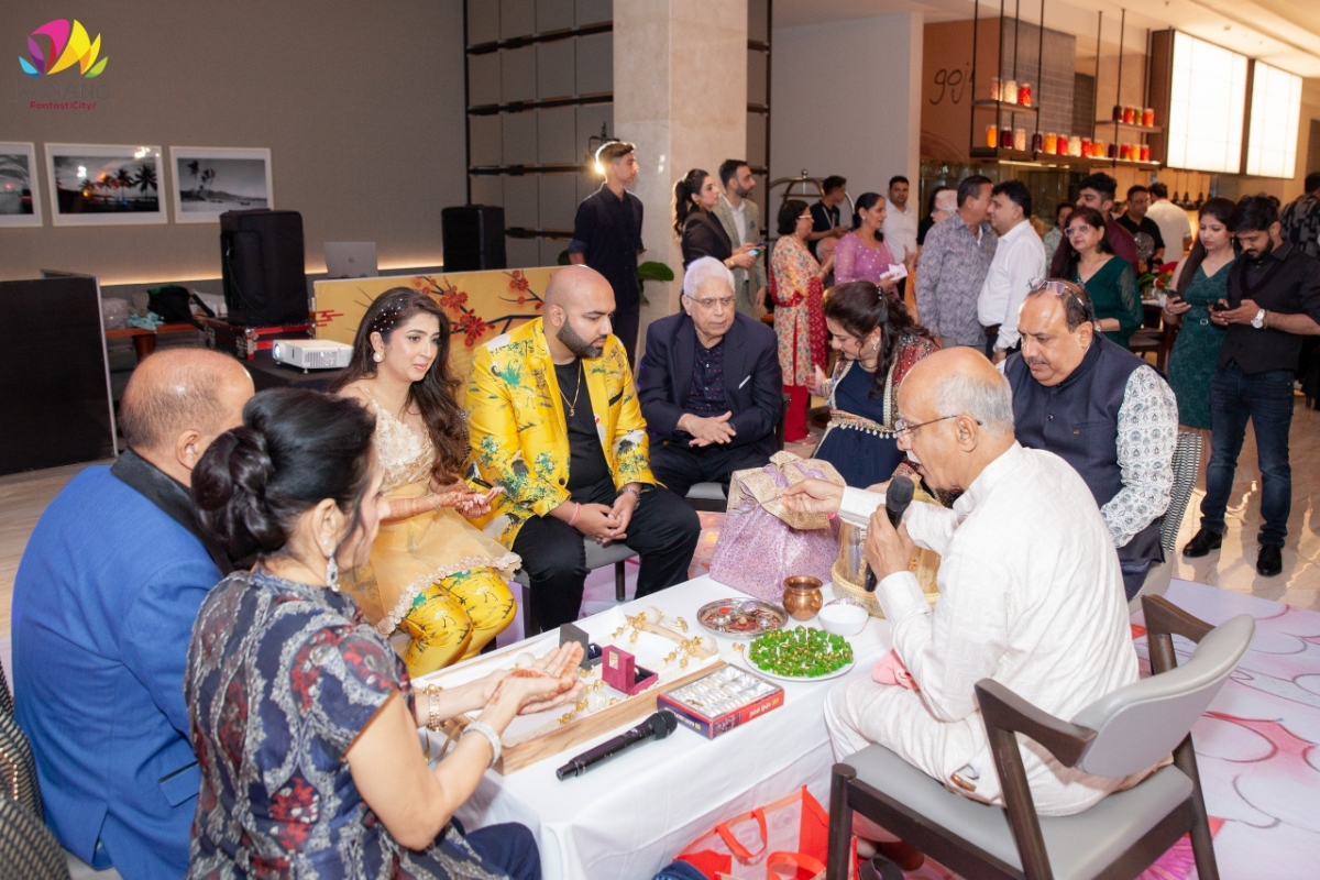 Nghi thức đám cưới của một cặp đôi tỷ phú Ấn Độ tại Đà Nẵng.