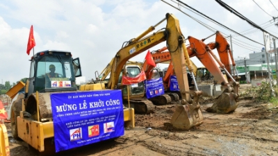 Work gegins on expansion of route connecting HCM City with Tay Ninh province