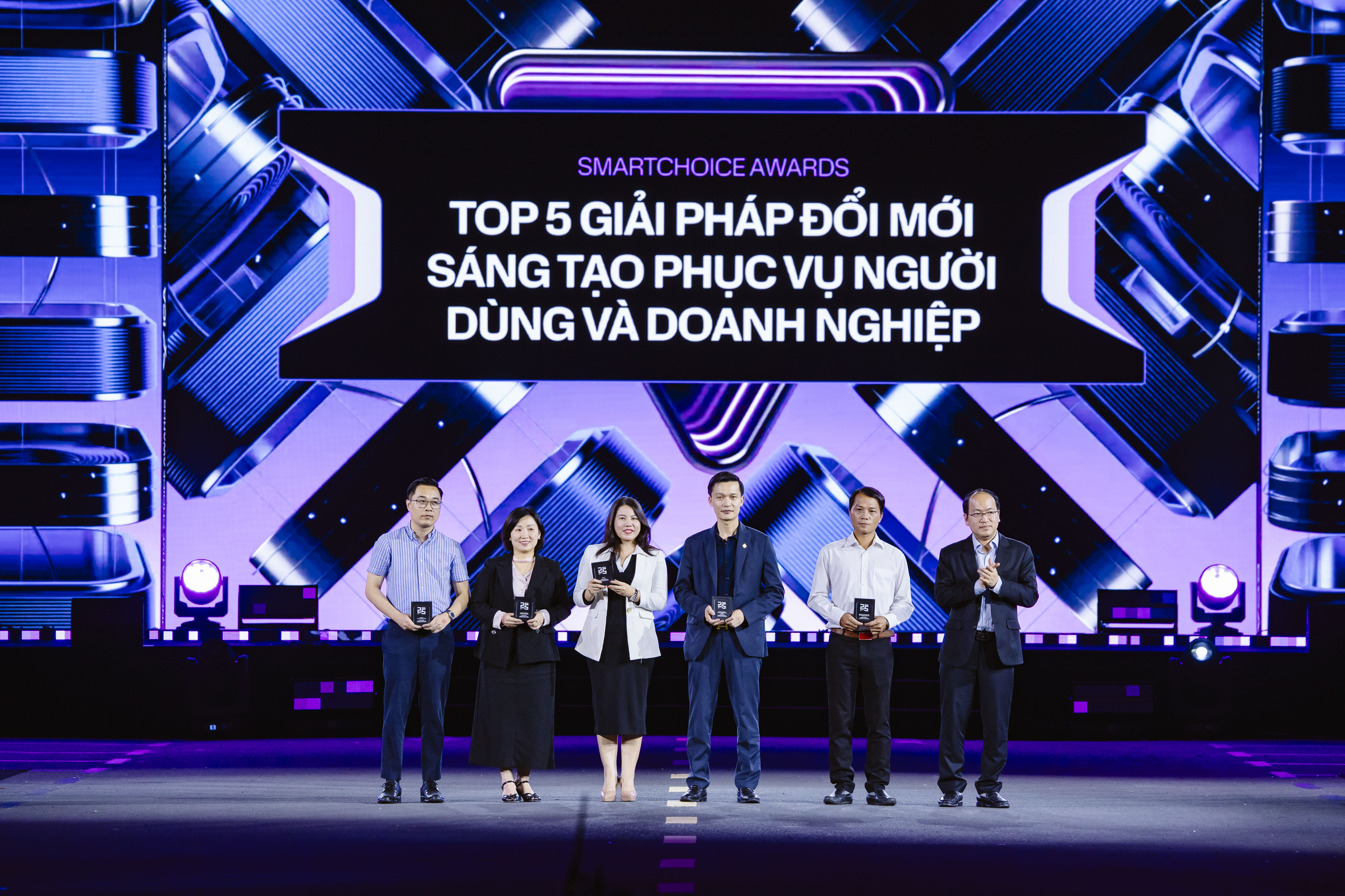Better Choice Awards 2025 là sự kiện tôn vinh những sản phẩm, dịch vụ và giải pháp đổi mới sáng tạo tiêu biểu tại Việt Nam.