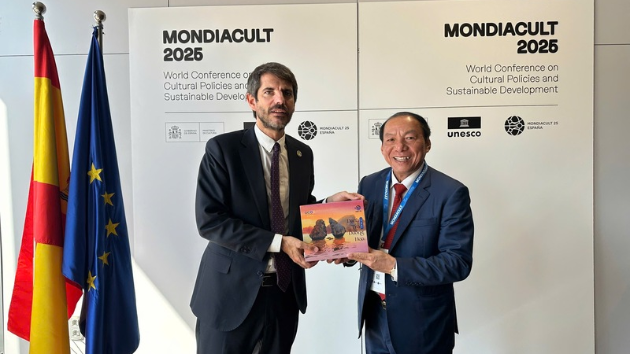 Vietnam strengthens international cultural cooperation at MONDIACULT 2025