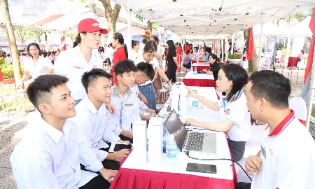 Xã đầu tiên của Hà Nội tổ chức phiên giao dịch việc làm