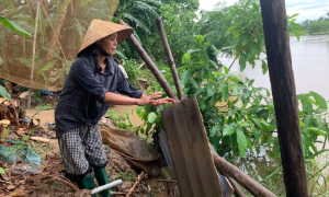 Sạt lở bờ sông Bồ, thành phố Huế công bố tình huống khẩn cấp