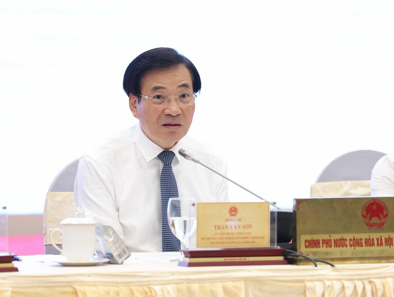 Bộ trưởng Trần Văn Sơn: Năm nay dự kiến kế hoạch sẽ phấn đấu giải ngân vốn đầu tư công 100% và được tính toán rất kỹ lưỡng - Ảnh: VGP