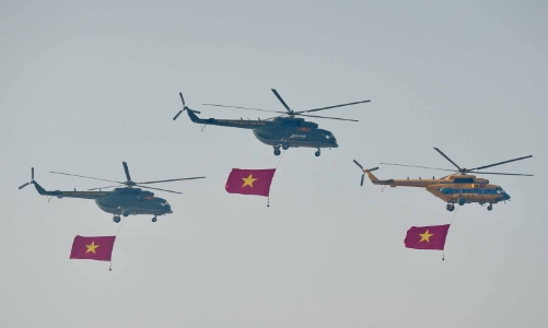 Huy động phương tiện bay cứu nạn ứng phó bão số 11