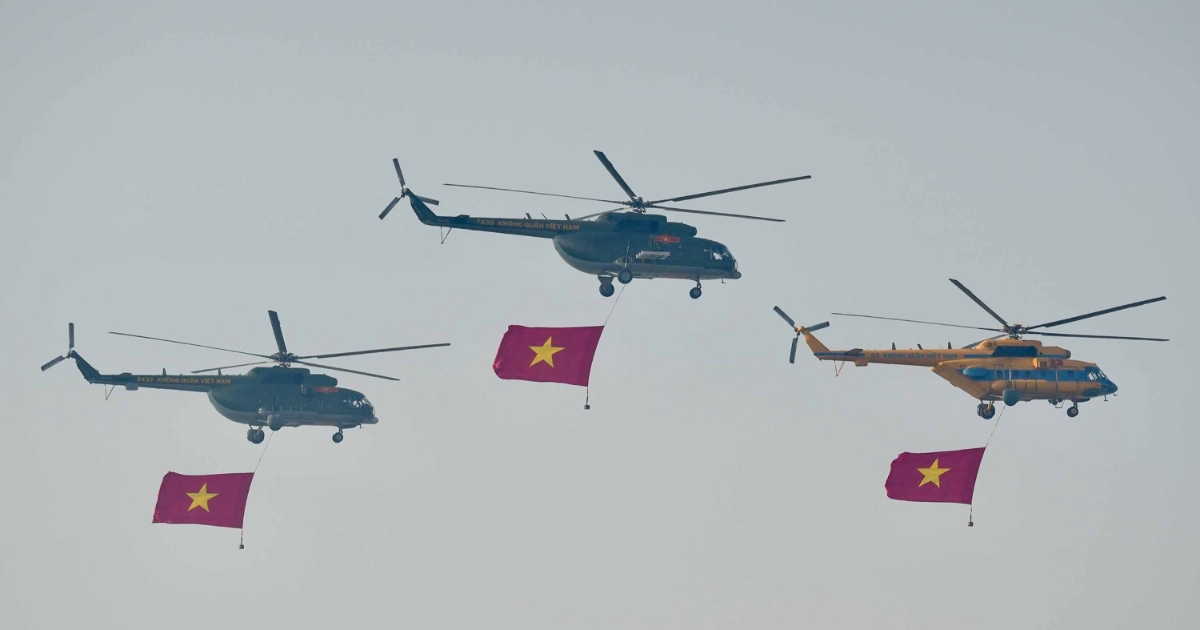 Huy động phương tiện bay cứu nạn ứng phó bão số 11