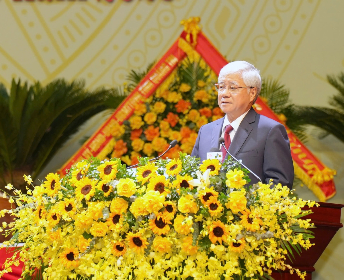 Đồng chí Đỗ Văn Chiến, Ủy viên Bộ Chính trị, Bí thư Trung ương Đảng, Chủ tịch Ủy ban Trung ương Mặt trận Tổ quốc Việt Nam phát biểu chỉ đạo Đại hội
