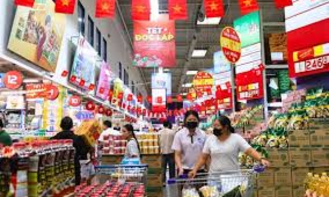 Nhu cầu tiêu dùng hàng hóa, dịch vụ trong nước tăng trong các ngày lễ lớn của dân tộc.