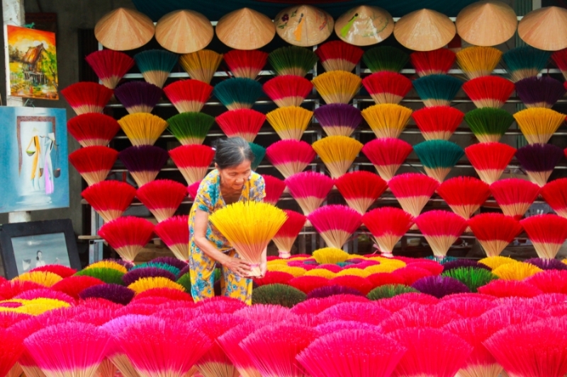 More requirements for villages exporting handicrafts