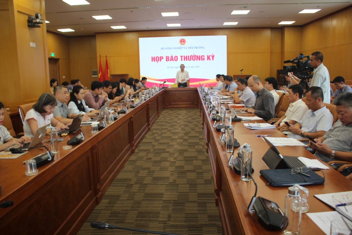 Quang cảnh họp báo. Ảnh Chu Khôi.