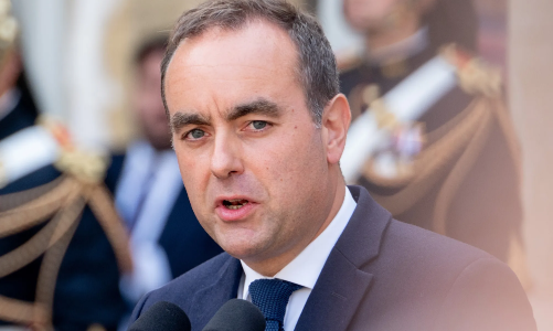 Thủ tướng từ chức sau chưa đầy 1 tháng, Pháp đối diện thách thức lớn