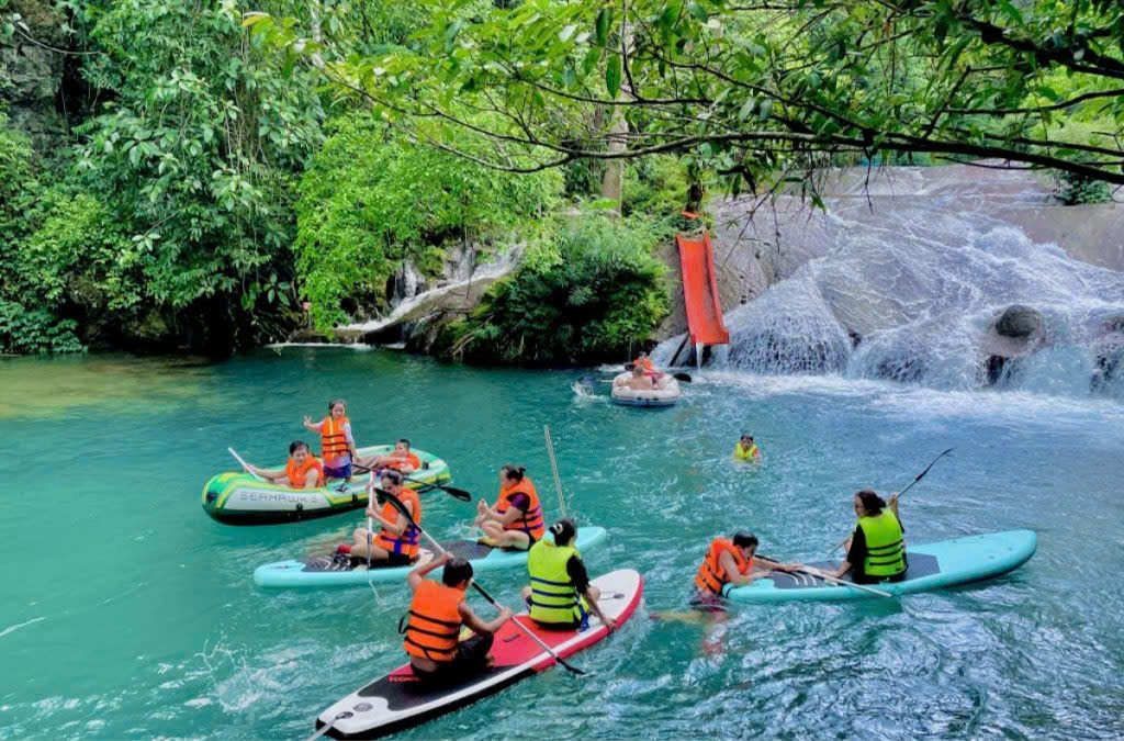 Các hoạt động trải nghiệm thú vị tại Chà Rào – Chà Cùng.