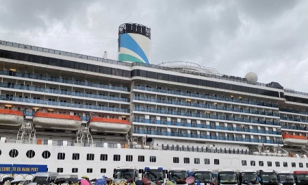 Tàu biển Adora Mediterranea ghé thăm Đà Nẵng