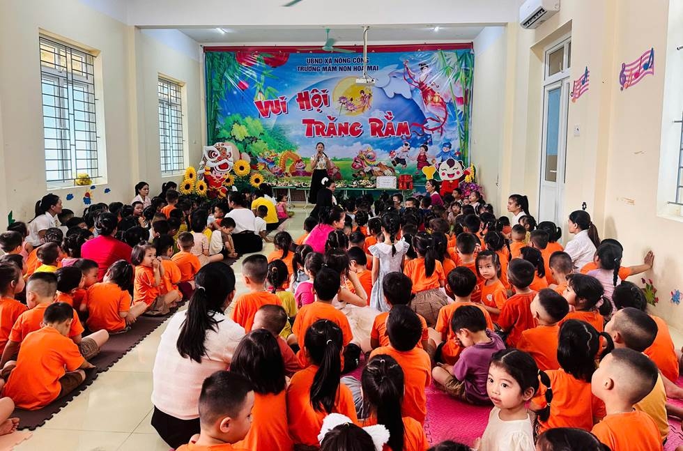 Tết trung thu ấm áp nơi vùng lũ Nông Cống