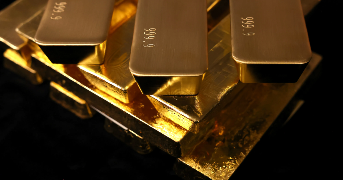 Giá vàng hướng mốc 4.000 USD/oz do bất ổn toàn cầu tăng, SPDR Gold Trust bán nhẹ