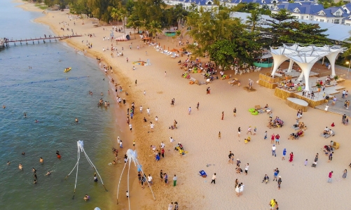 Khách quốc tế nhộn nhịp, Phú Quốc sẵn sàng đón APEC