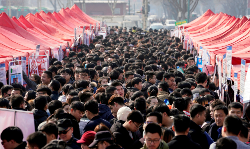 WB: Thế hệ trẻ châu Á khó kiếm việc làm tốt